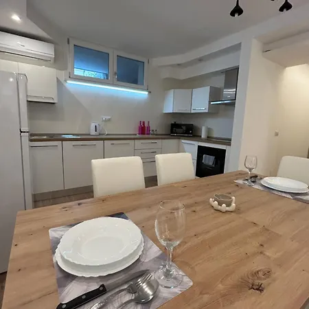 Nuras - Casa Azzurra Seaside Daire *